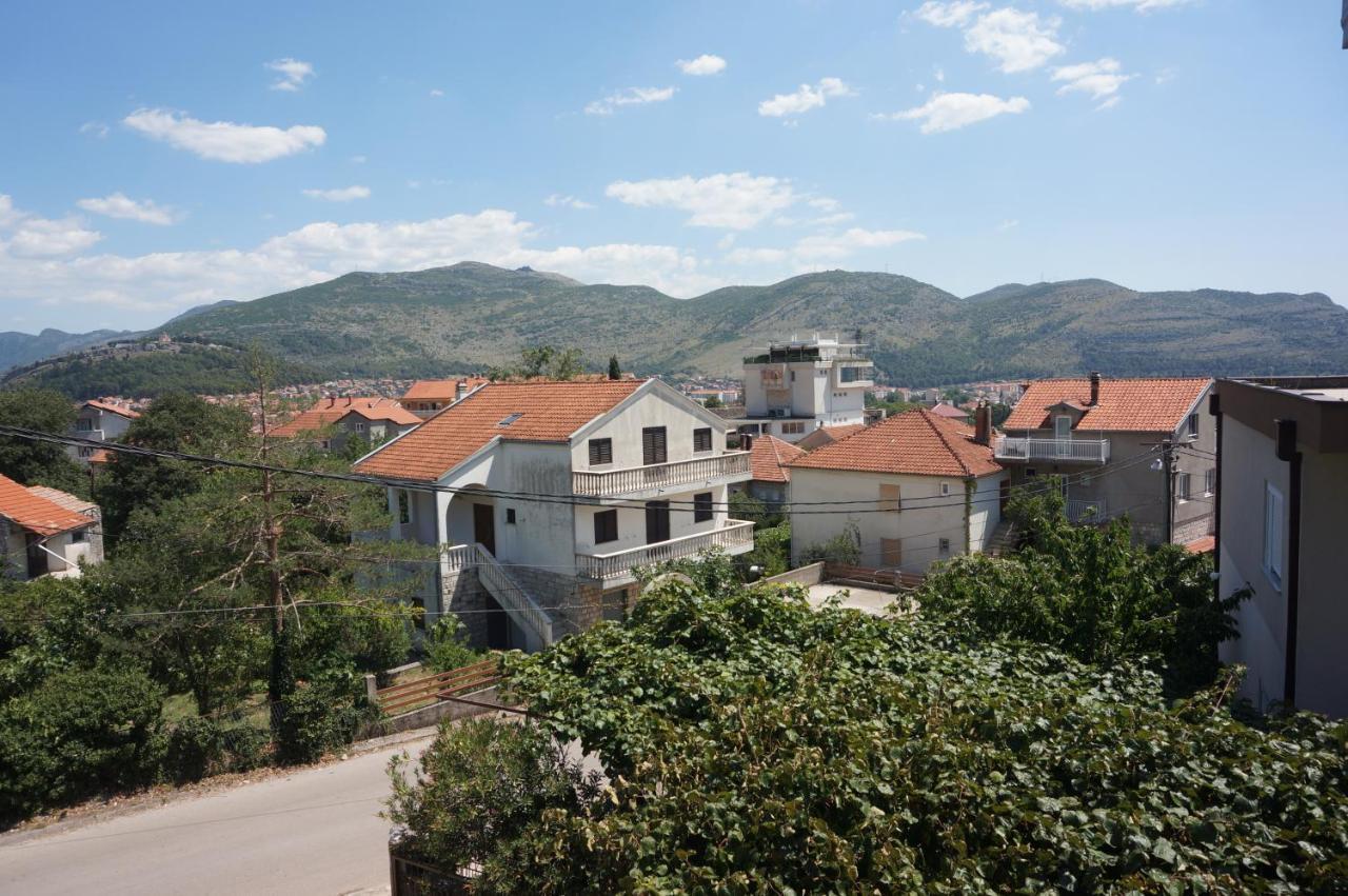 Apartments Bozic เทรบินเย ภายนอก รูปภาพ