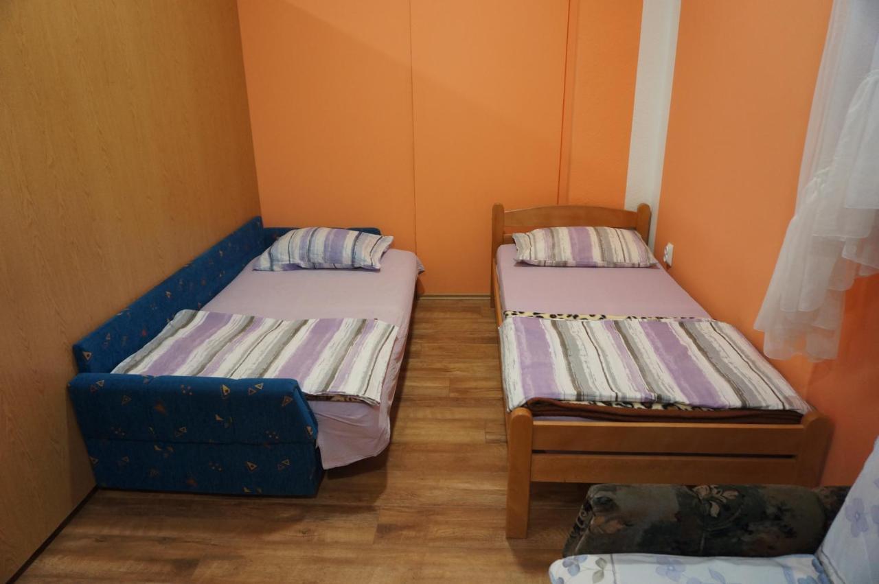 Apartments Bozic เทรบินเย ภายนอก รูปภาพ
