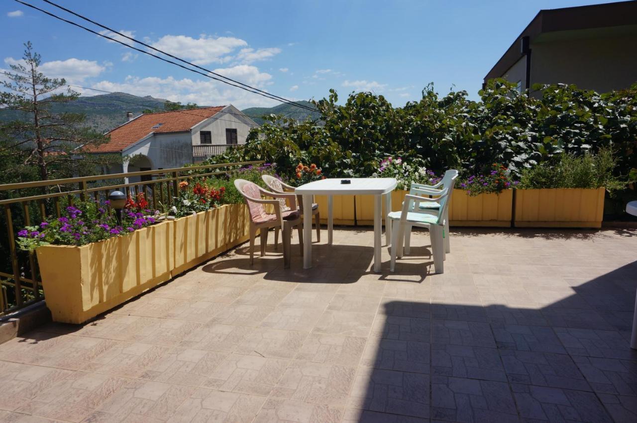 Apartments Bozic เทรบินเย ภายนอก รูปภาพ