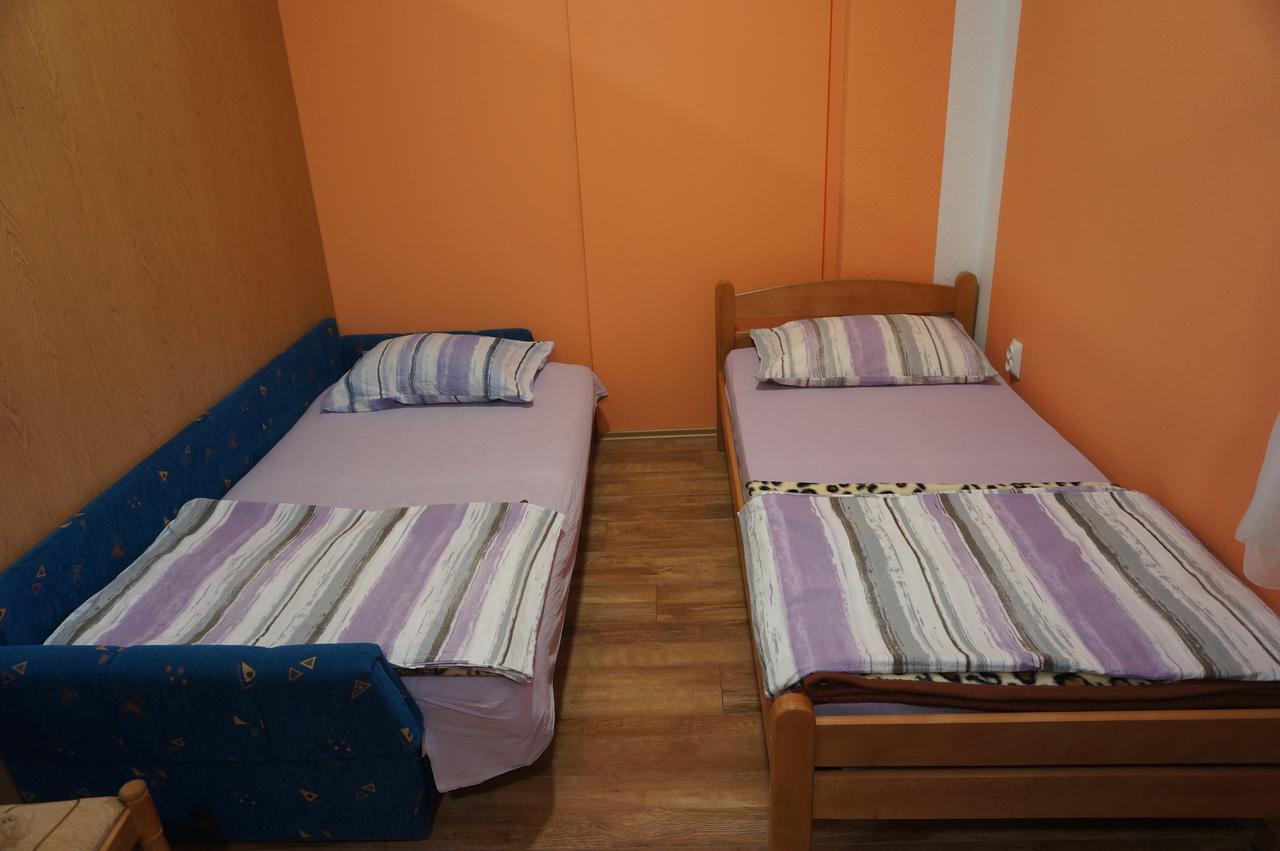 Apartments Bozic เทรบินเย ภายนอก รูปภาพ