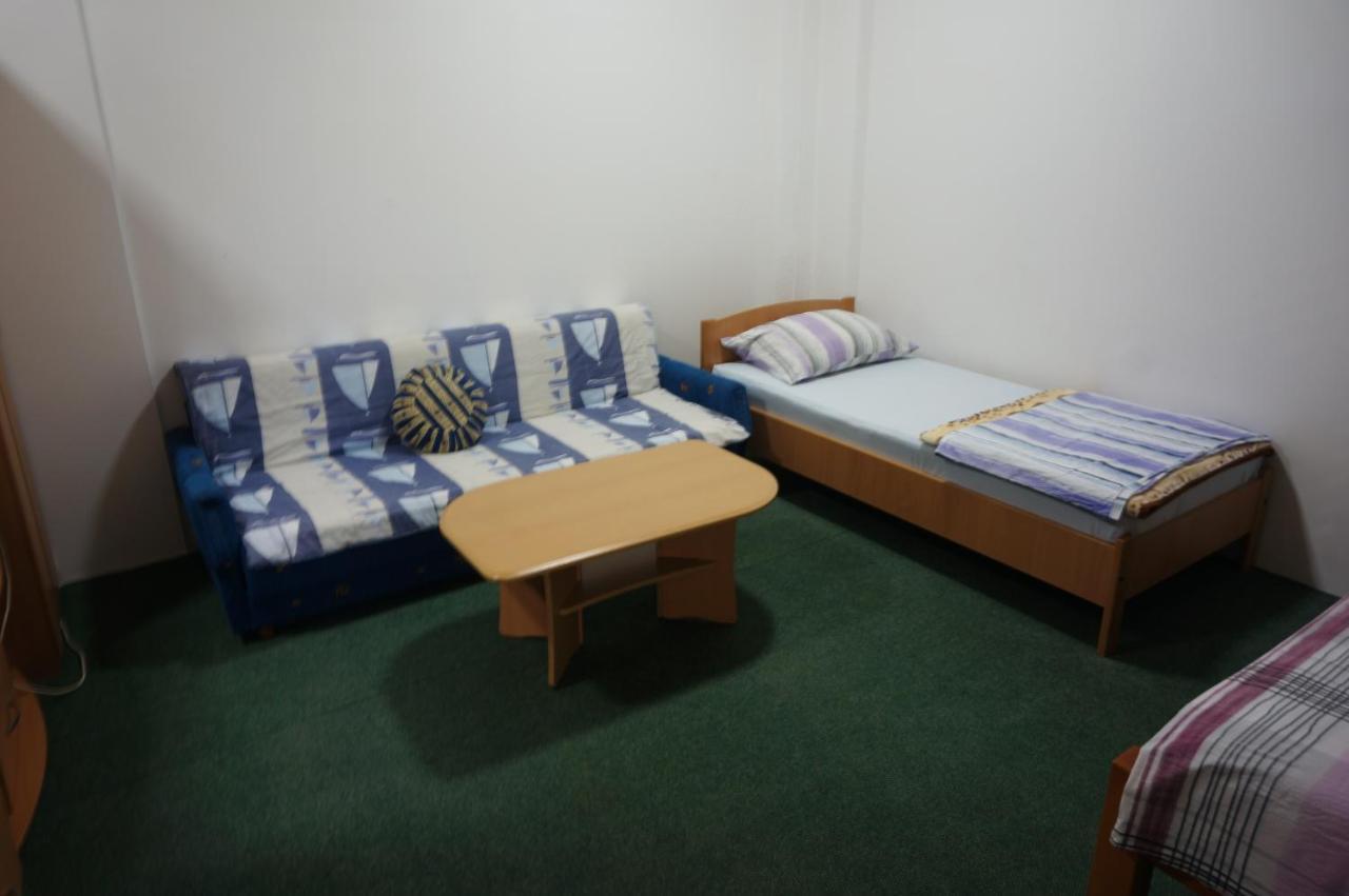 Apartments Bozic เทรบินเย ภายนอก รูปภาพ