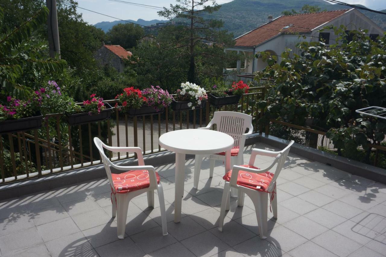 Apartments Bozic เทรบินเย ภายนอก รูปภาพ